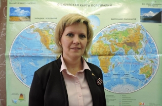 Педагог из Маяка стала «Народным героем»  